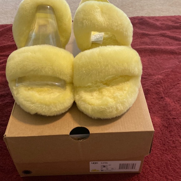 UGG Shoes - UGG, Oh Yeah Flops, size 9, Yellow, Worn once, with Box, No trade
